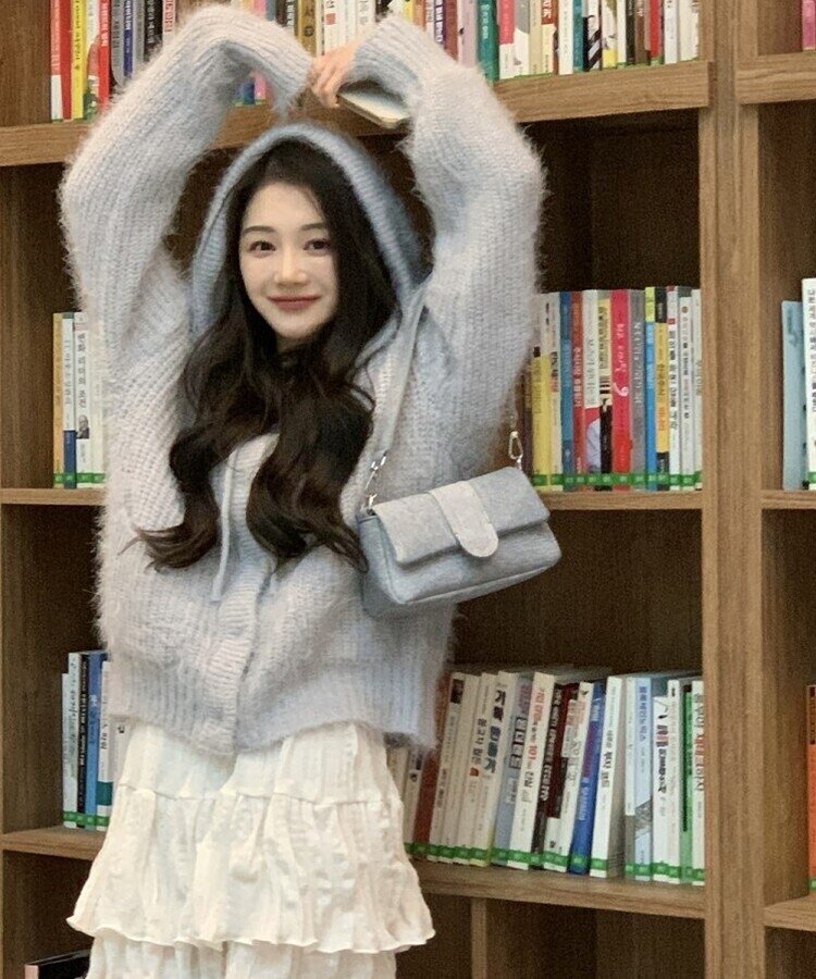 クラシックショルダーバッグ LIGHT BLUE