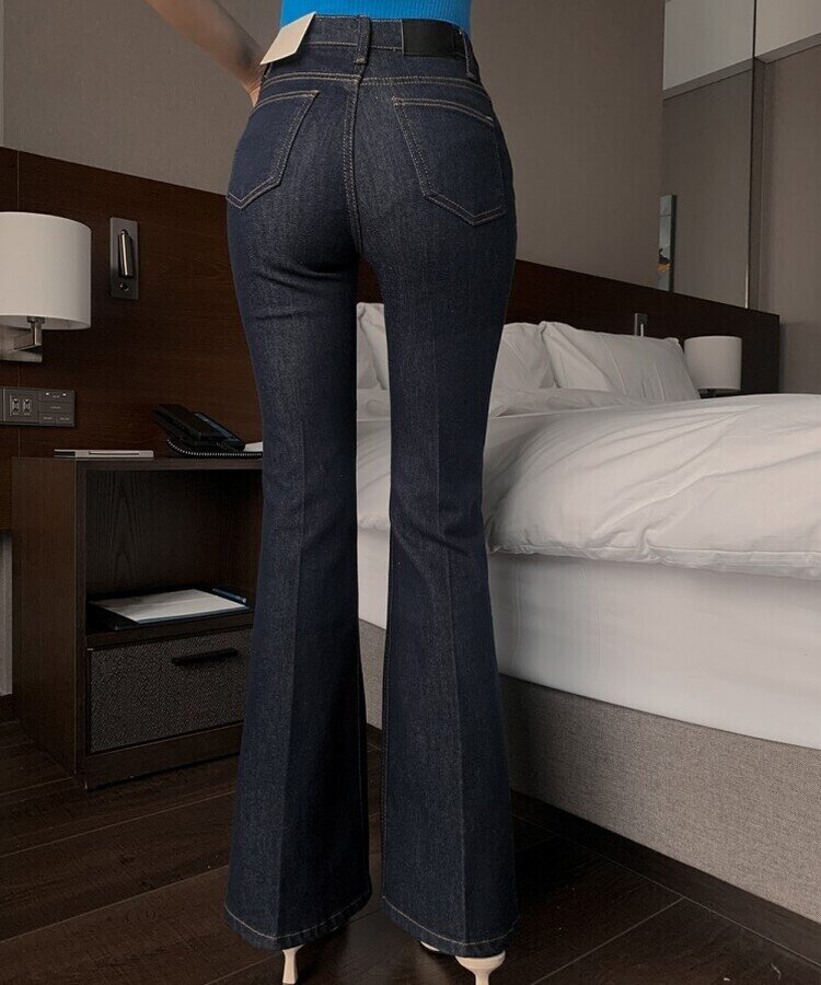 センタープレスブーツカットパンツ DARK BLUE