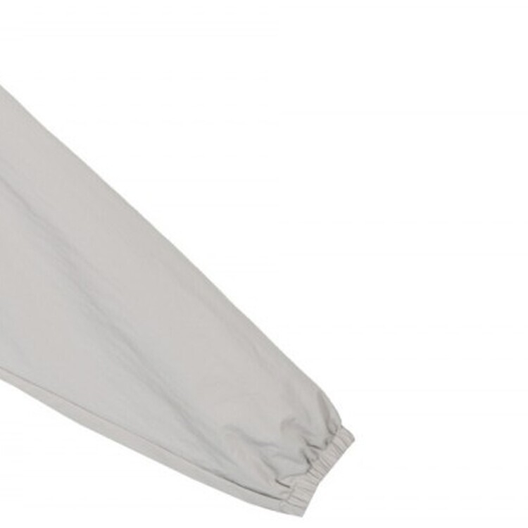 オーバーフィットフードウィンドブレーカー