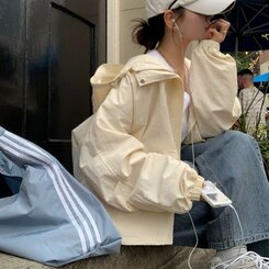 オーバーフィットフードウィンドブレーカー CREAM