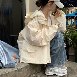 オーバーフィットフードウィンドブレーカー CREAM