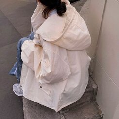 オーバーフィットフードウィンドブレーカー CREAM