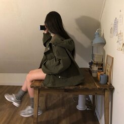 オーバーフィットフードウィンドブレーカー KHAKI