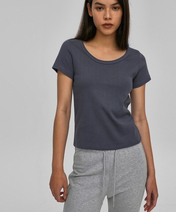 シンプルUネック半袖T Charcoal Blue