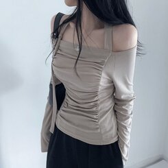 ホルターネックシャーリングオフショルダー長袖Tシャツ BEIGE