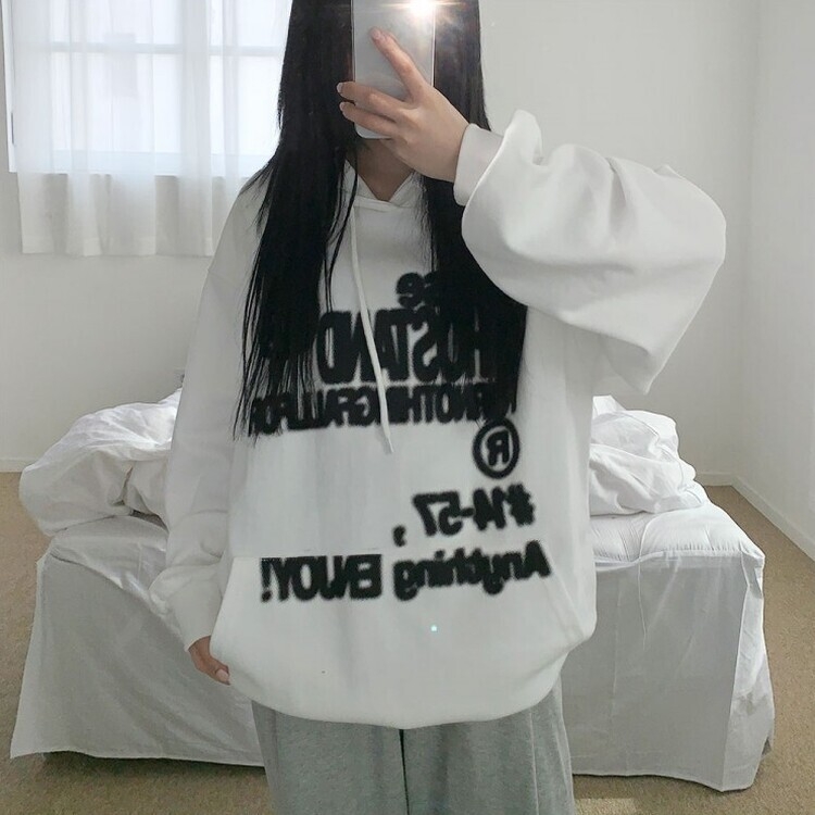 리오스 스프레이 레터링 프린팅 남녀공용 루즈 맨투맨 후드티 3color 화이트