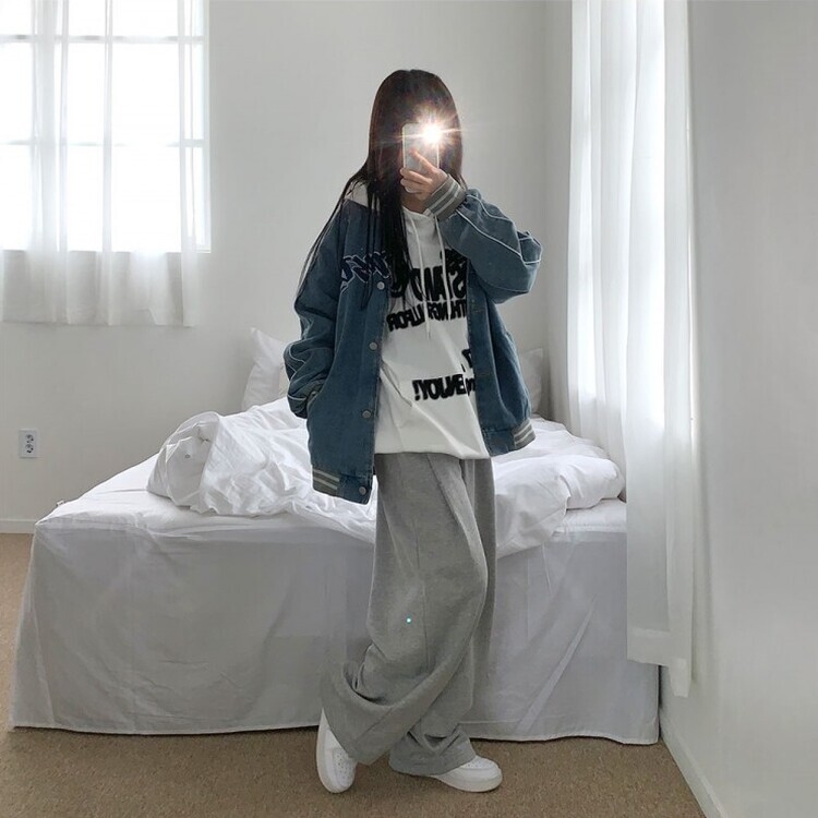 리오스 스프레이 레터링 프린팅 남녀공용 루즈 맨투맨 후드티 3color 화이트