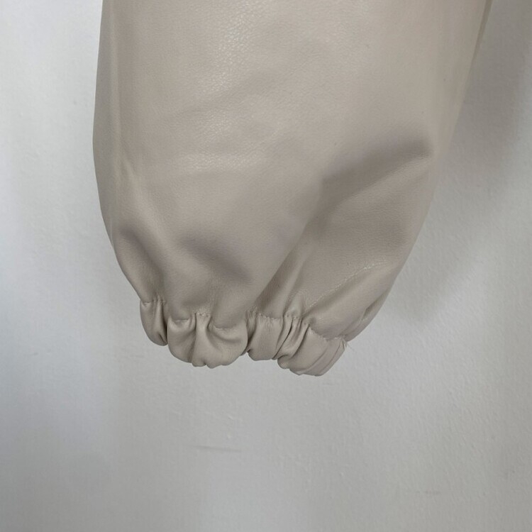 노제 크롭 오버핏 밴딩 레더 자켓