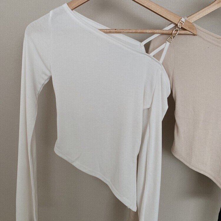 アンバランススリット長袖Tシャツ