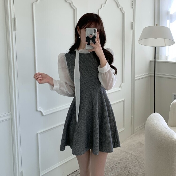 【新品】完売sono ミニスカーフ　ワンピース　ネイビー ロングタイスカーフset] 肩紐調節ミニ丈キャミニットワンピース