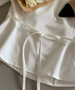 スクエアネック7分袖ブラウス