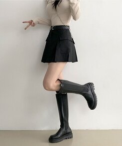 플리 카고 포켓 디테일 벨트 세트 플리츠 핀턱 미니스커트 블랙