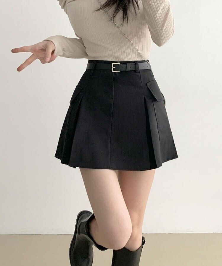 플리 카고 포켓 디테일 벨트 세트 플리츠 핀턱 미니스커트 블랙