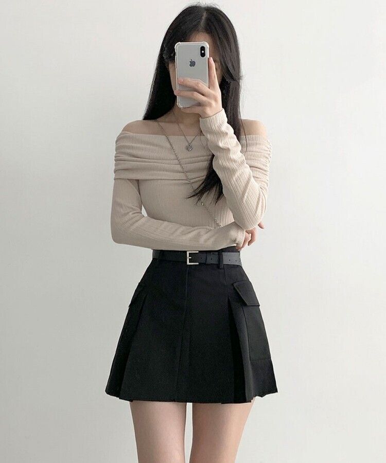 플리 카고 포켓 디테일 벨트 세트 플리츠 핀턱 미니스커트 블랙