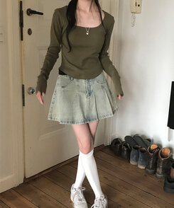 ベーシックリブスクエアスリムTシャツ KHAKI