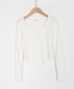 ベーシックリブスクエアスリムTシャツ