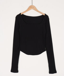 ベーシックリブスクエアスリムTシャツ