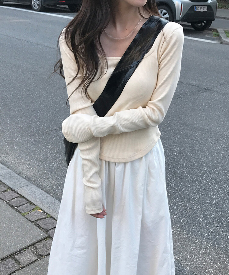 ベーシックリブスクエアスリムTシャツ CREAM BEIGE