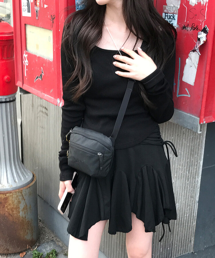 ベーシックリブスクエアスリムTシャツ BLACK