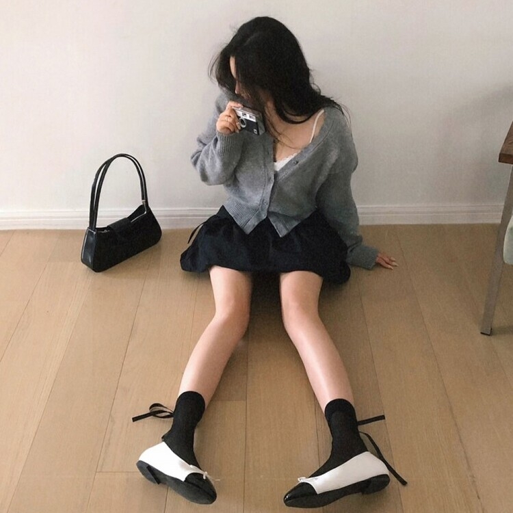 バンディングリボンナイロンバルーンミニスカート BLACK