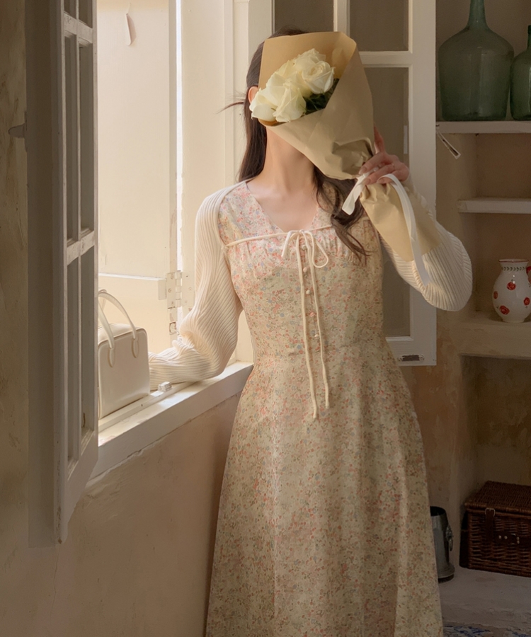 CLANE クラネ　小花柄シフォンワンピース ロング　前あき　２WAY ゆったり CLANE クラネ 小花柄シフォンワンピース ロング 前あき 2WAY