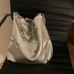 バッグ シルバーリボンチェーンショルダーバッグ