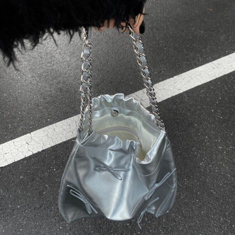シルバーリボンチェーンショルダーバッグ