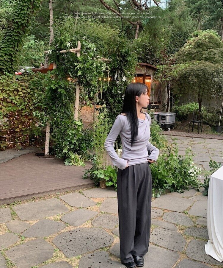 リウムドレープ長袖 Tシャツ
