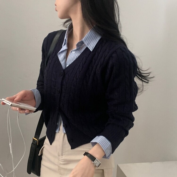 인텐셜 케이블 꽈배기 데일리 크롭 니트 가디건 6color 네이비