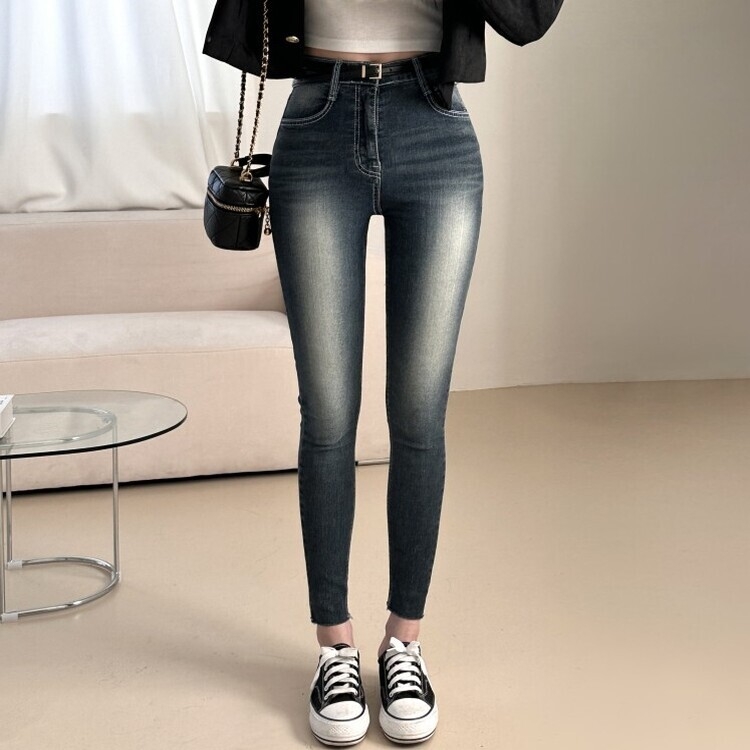 ひ*ん様 【希少】CHANEL スキニーデニム　スプリングコレクション 40 ひ*ん様 【希少】CHANEL スキニーデニム スプリングコレクション