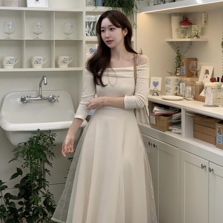 シャーリングアンバランスシフォンロングワンピース IVORY