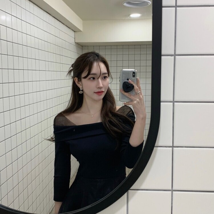 シャーリングアンバランスシフォンロングワンピース BLACK