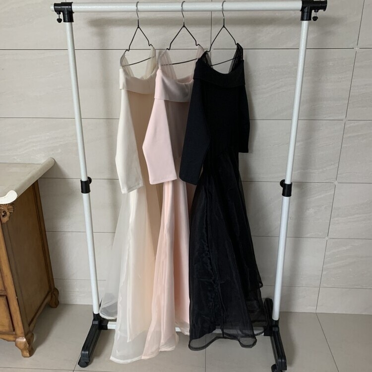 シャーリングアンバランスシフォンロングワンピース