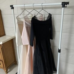 シャーリングアンバランスシフォンロングワンピース