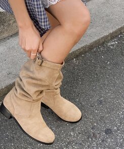 ブーツ スエードバックルブーツ BEIGE
