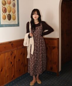 ロングワンピース シュシュフラワーラップロングワンピース BROWN