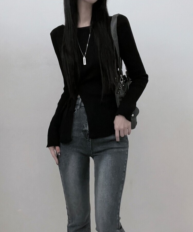 사이드버튼슬릿골지니트긴팔티 블랙