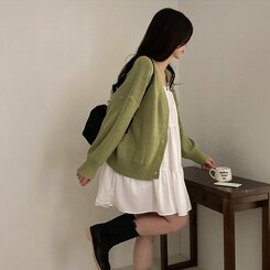 여리만능 브이넥 오버핏 베이직 긴팔 니트 가디건 그린빈