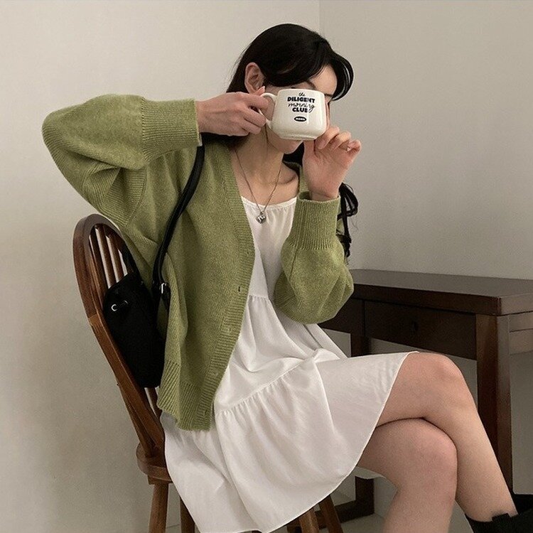 여리만능 브이넥 오버핏 베이직 긴팔 니트 가디건 그린빈