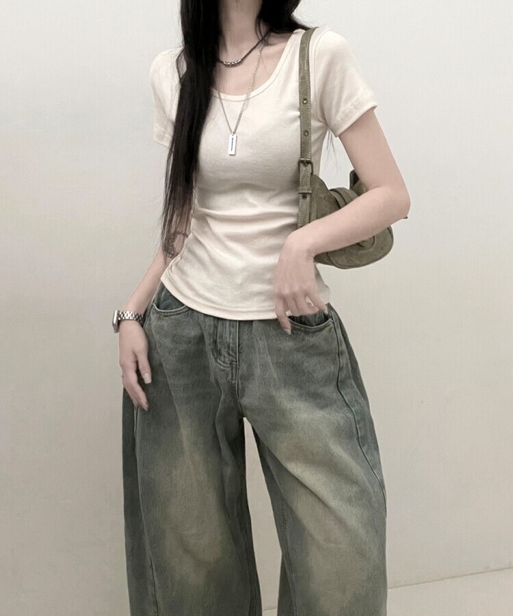 소프트무지랍빠유넥라운드슬림핏반팔티 연베이지