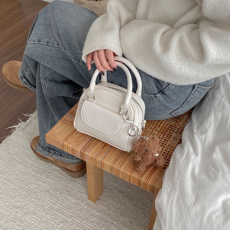 レザーツーウェイハンドバッグクロスバッグ IVORY