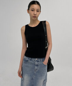 イージーベーシックカップ付きノースリーブ BLACK