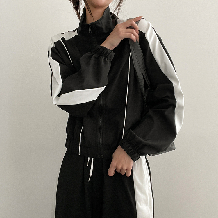 配色ラインクロップドウィンドブレーカー｜ジャンパー｜韓国