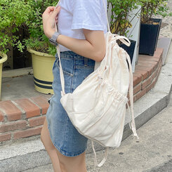 バックバッグ・スクールバッグ コットンストリングシャーリングバックパック IVORY