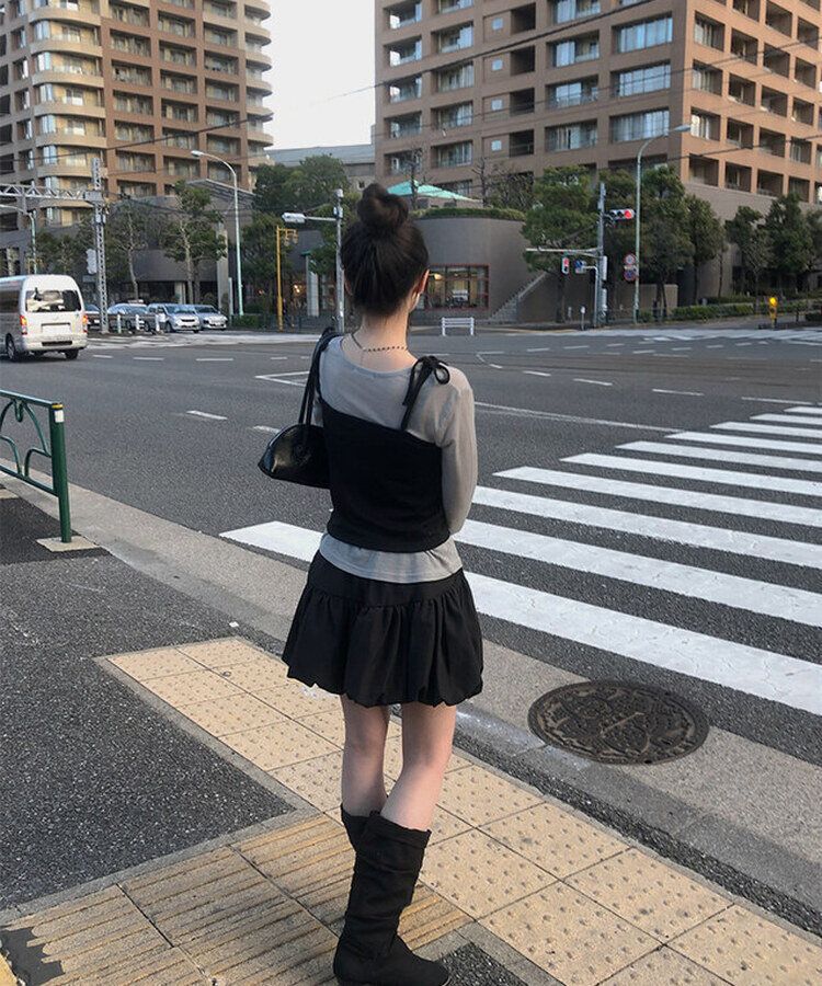 エンヌパンプキンバルーンミニスカート BLACK