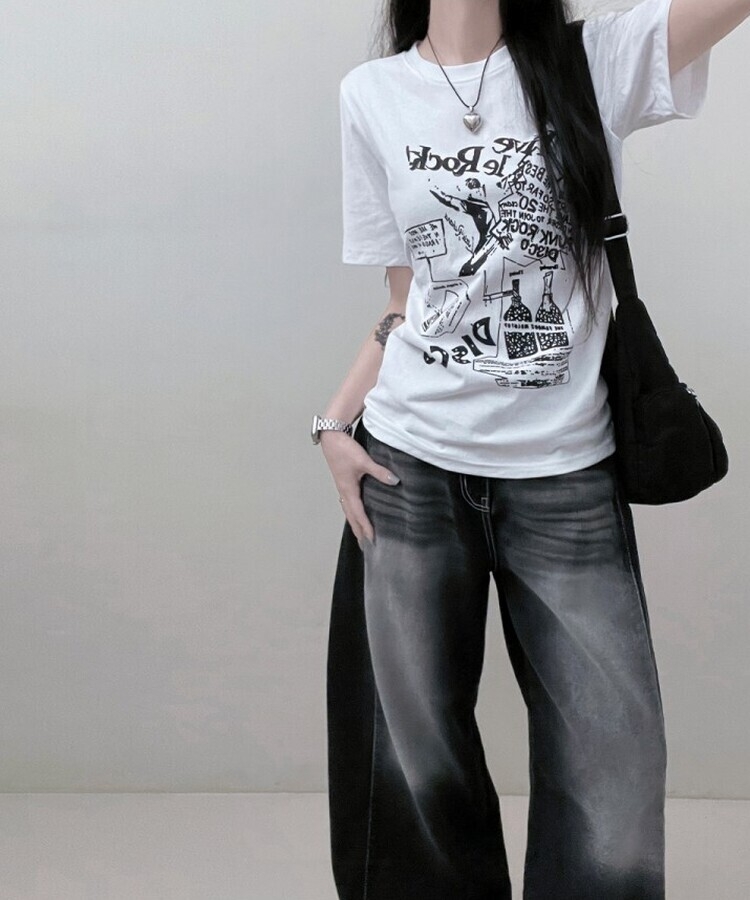 바이브락레터링프린팅반팔티 화이트