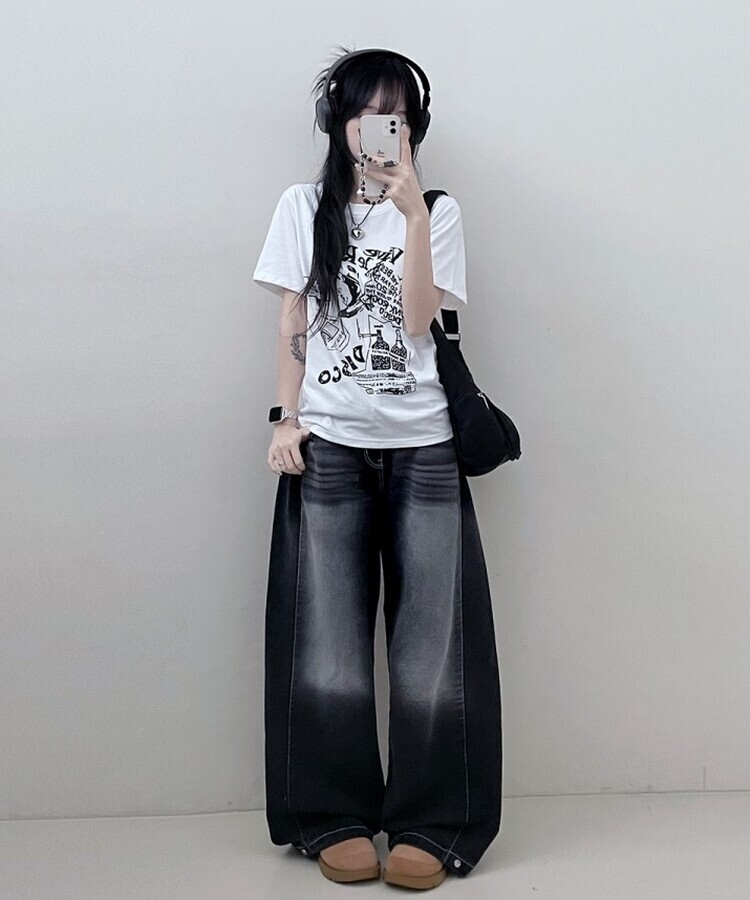 바이브락레터링프린팅반팔티 화이트