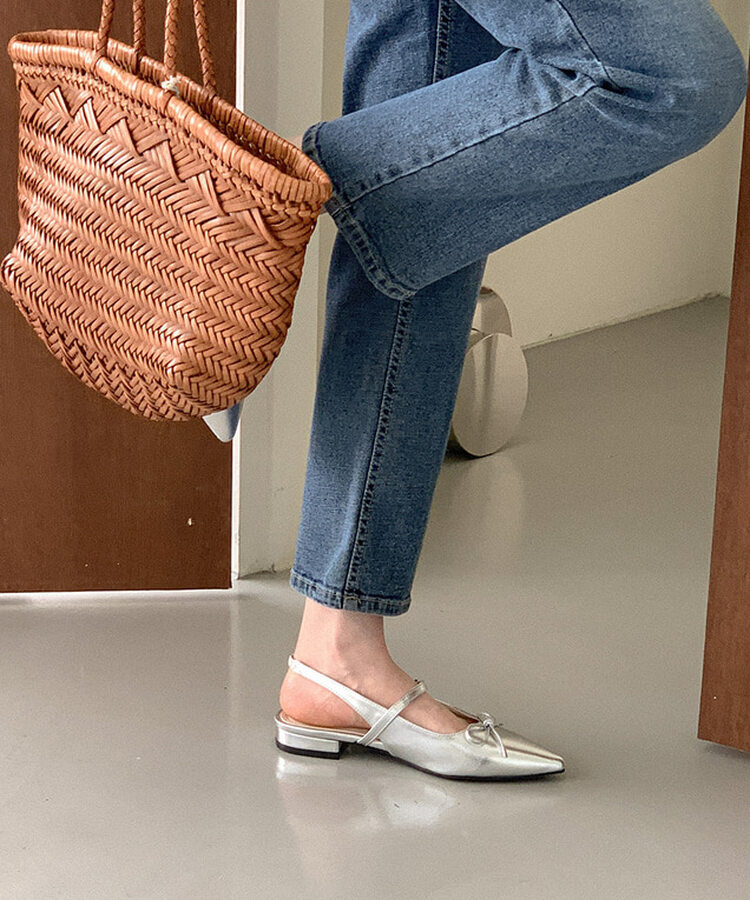 イーブランリボンレザースリングバッグ SILVER
