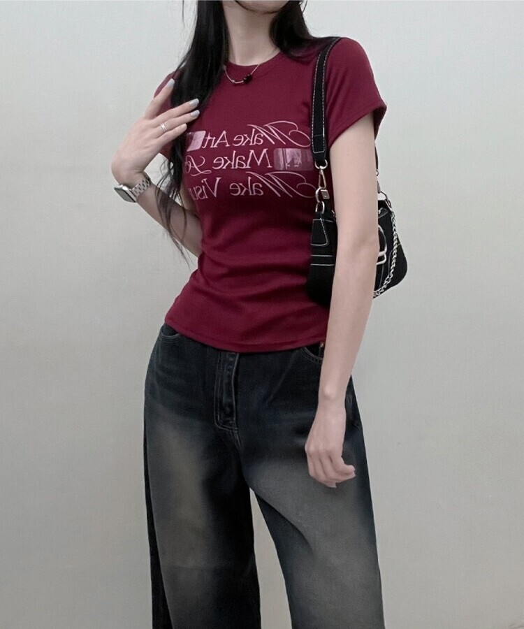 スリムフィットプリンティング半袖Tシャツ WINE