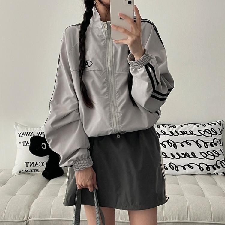 ニルズ　ハイネックウインドブレーカー ニルズ ハイネックウインドブレーカー ストリングフードウィンド